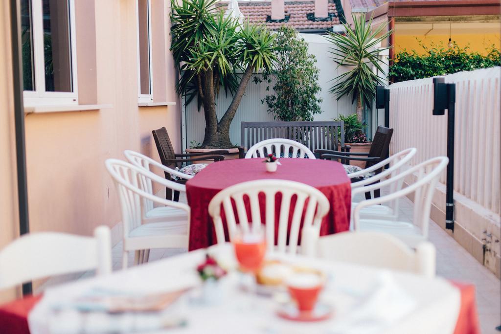 Roma Hotell Pineto Exteriör bild